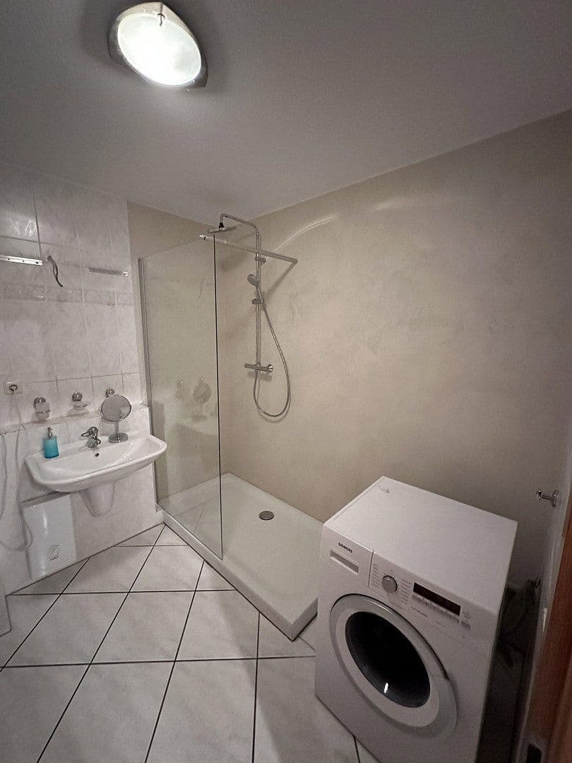 Pronájem bytu 2+1 64 m², Königstr. 41, Remscheid, Severní Porýní-Vestfálsko Pronájem bytu 2+1 64 m², Königstr. 41, Remscheid, Severní Porýní-Vestfálsko