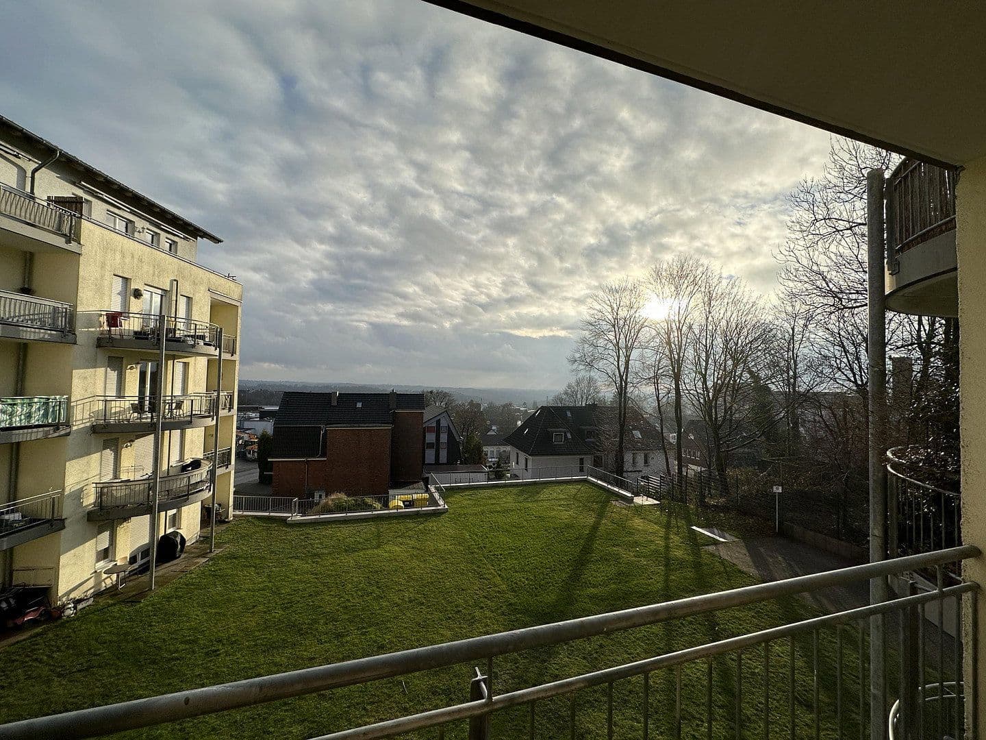 Pronájem bytu 2+1 64 m², Königstr. 41, Remscheid, Severní Porýní-Vestfálsko Pronájem bytu 2+1 64 m², Königstr. 41, Remscheid, Severní Porýní-Vestfálsko