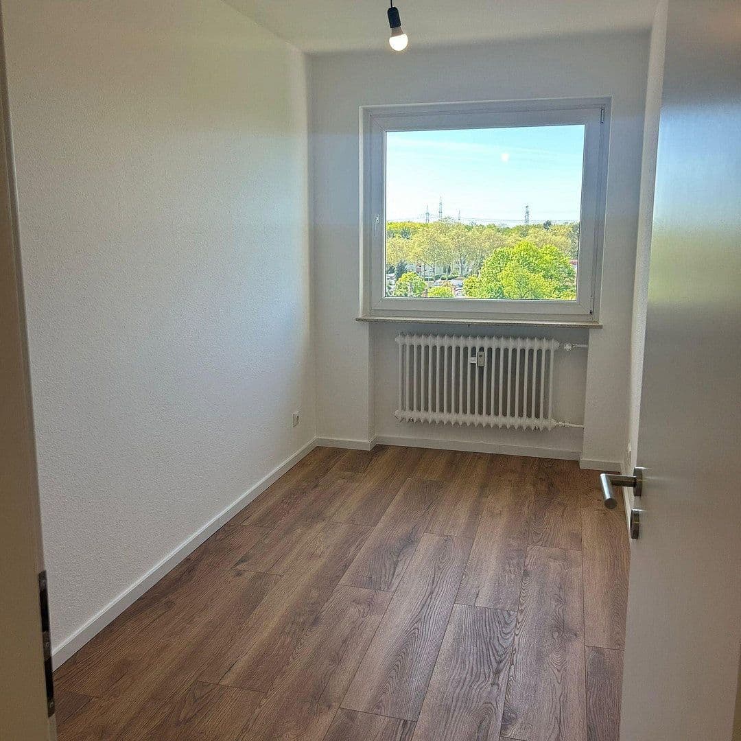 Pronájem bytu 3+1 64 m², Dresdener Straße 1D, Hanau, Hessen Pronájem bytu 3+1 64 m², Dresdener Straße 1D, Hanau, Hessen