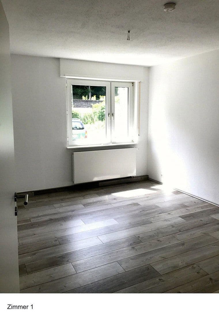 Prodej bytu 4+1 75 m², Brunnenstr., Koblenz - Stolzenfels KRIPP, Porýní-Falc Prodej bytu 4+1 75 m², Brunnenstr., Koblenz - Stolzenfels KRIPP, Porýní-Falc