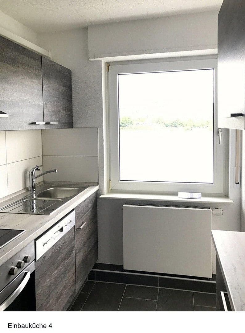 Prodej bytu 4+1 75 m², Brunnenstr., Koblenz - Stolzenfels KRIPP, Porýní-Falc Prodej bytu 4+1 75 m², Brunnenstr., Koblenz - Stolzenfels KRIPP, Porýní-Falc