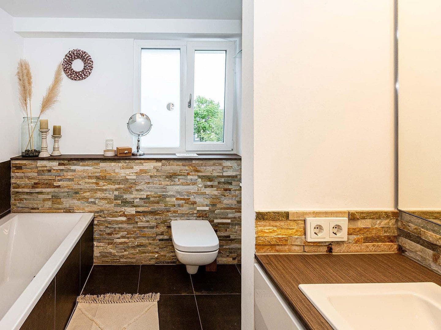 Pronájem bytu 4+kk 137 m², Mooserstrasse 16, Radolfzell am Bodensee, Bádensko-Württembersko Pronájem bytu 4+kk 137 m², Mooserstrasse 16, Radolfzell am Bodensee, Bádensko-Württembersko