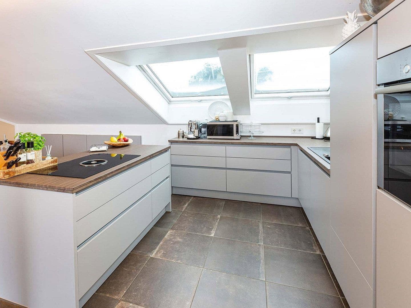Pronájem bytu 4+kk 137 m², Mooserstrasse 16, Radolfzell am Bodensee, Bádensko-Württembersko Pronájem bytu 4+kk 137 m², Mooserstrasse 16, Radolfzell am Bodensee, Bádensko-Württembersko