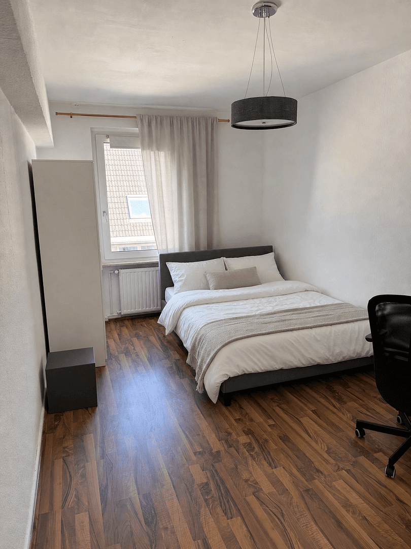 Pronájem bytu 18 m², Düsseldorf, Severní Porýní-Vestfálsko Pronájem bytu 18 m², Düsseldorf, Severní Porýní-Vestfálsko