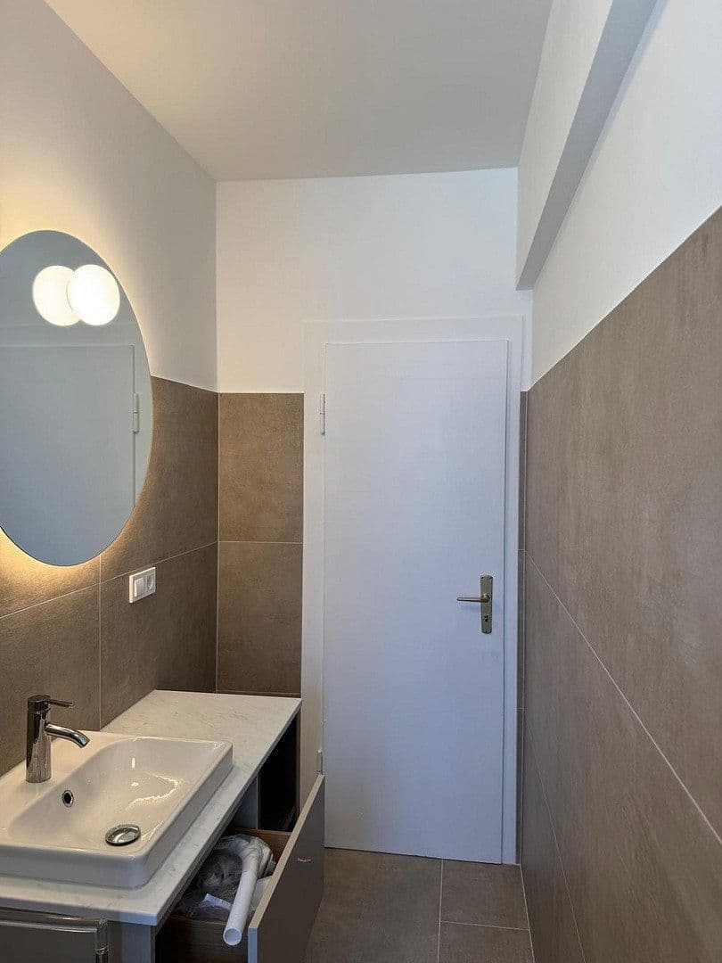 Pronájem bytu 18 m², Düsseldorf, Severní Porýní-Vestfálsko Pronájem bytu 18 m², Düsseldorf, Severní Porýní-Vestfálsko