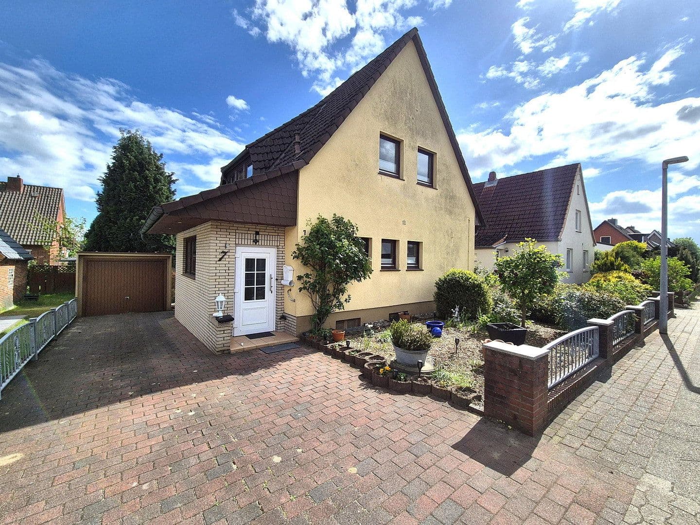 Prodej domu 82 m², pozemek 509 m², Hügelweg, Stade, Dolní Sasko Prodej domu 82 m², pozemek 509 m², Hügelweg, Stade, Dolní Sasko