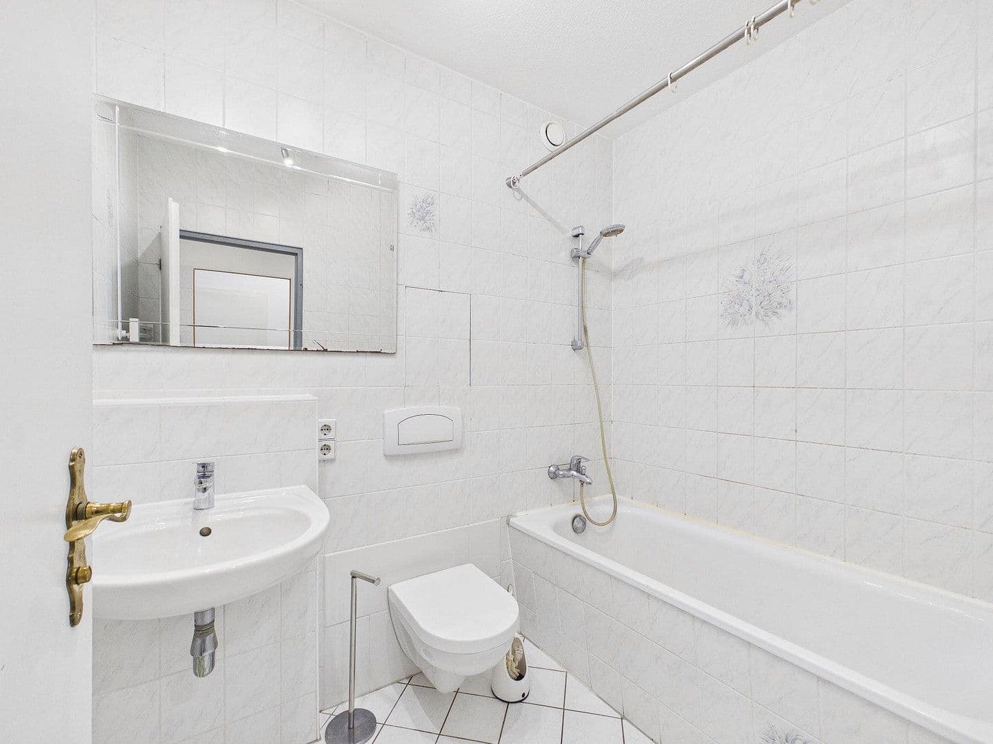 Prodej bytu 6+1 96 m², Lion-Feuchtwanger-Straße 52, Berlin, Berlín Prodej bytu 6+1 96 m², Lion-Feuchtwanger-Straße 52, Berlin, Berlín