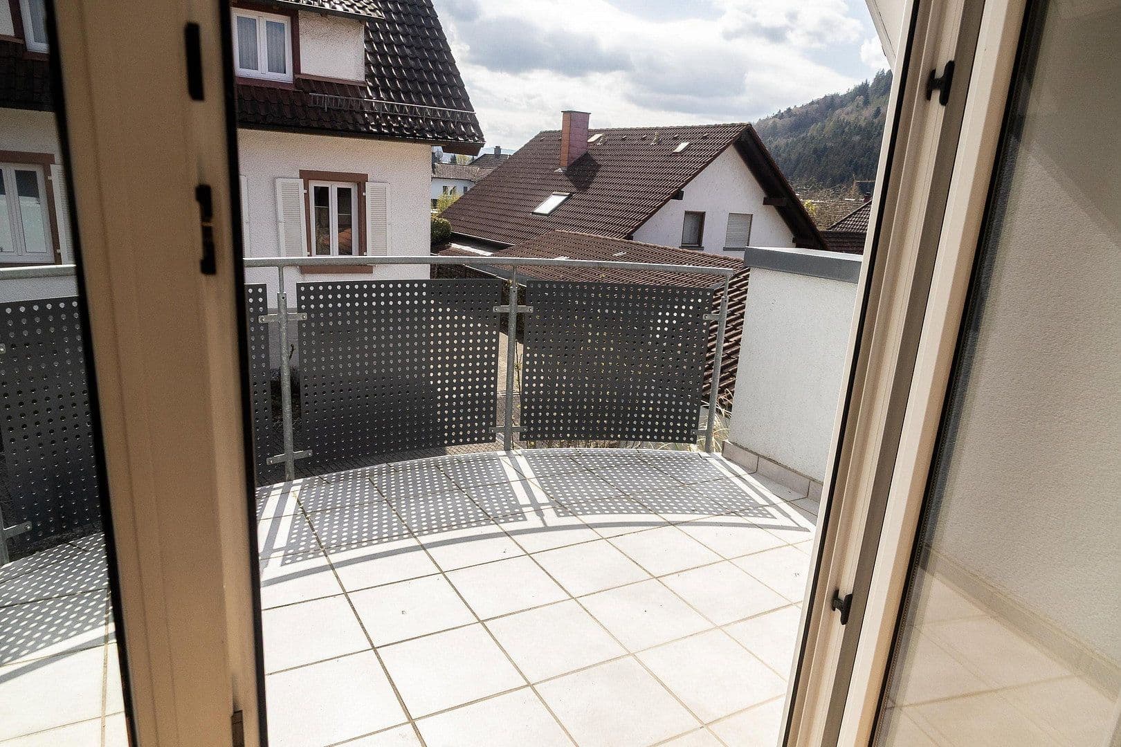 Prodej domu 160 m², pozemek 500 m², Lindengrabenstrasse 28, Reichenbach am Heuberg, Bádensko-Württembersko Prodej domu 160 m², pozemek 500 m², Lindengrabenstrasse 28, Reichenbach am Heuberg, Bádensko-Württembersko
