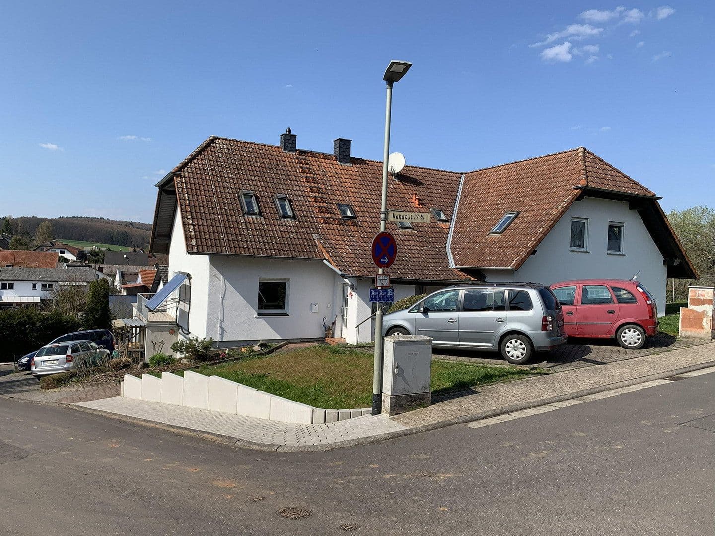 Prodej domu 285 m², pozemek 915 m², Büdingen, Hessen Prodej domu 285 m², pozemek 915 m², Büdingen, Hessen
