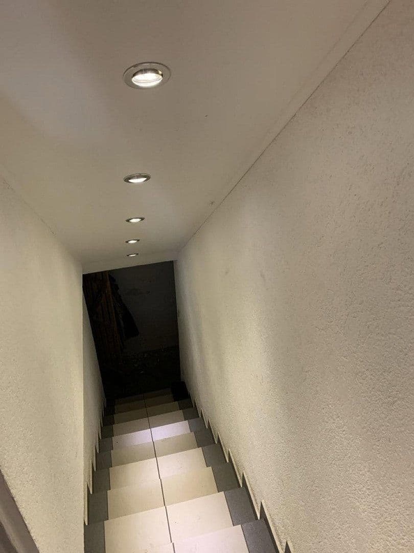 Prodej domu 285 m², pozemek 915 m², Büdingen, Hessen Prodej domu 285 m², pozemek 915 m², Büdingen, Hessen