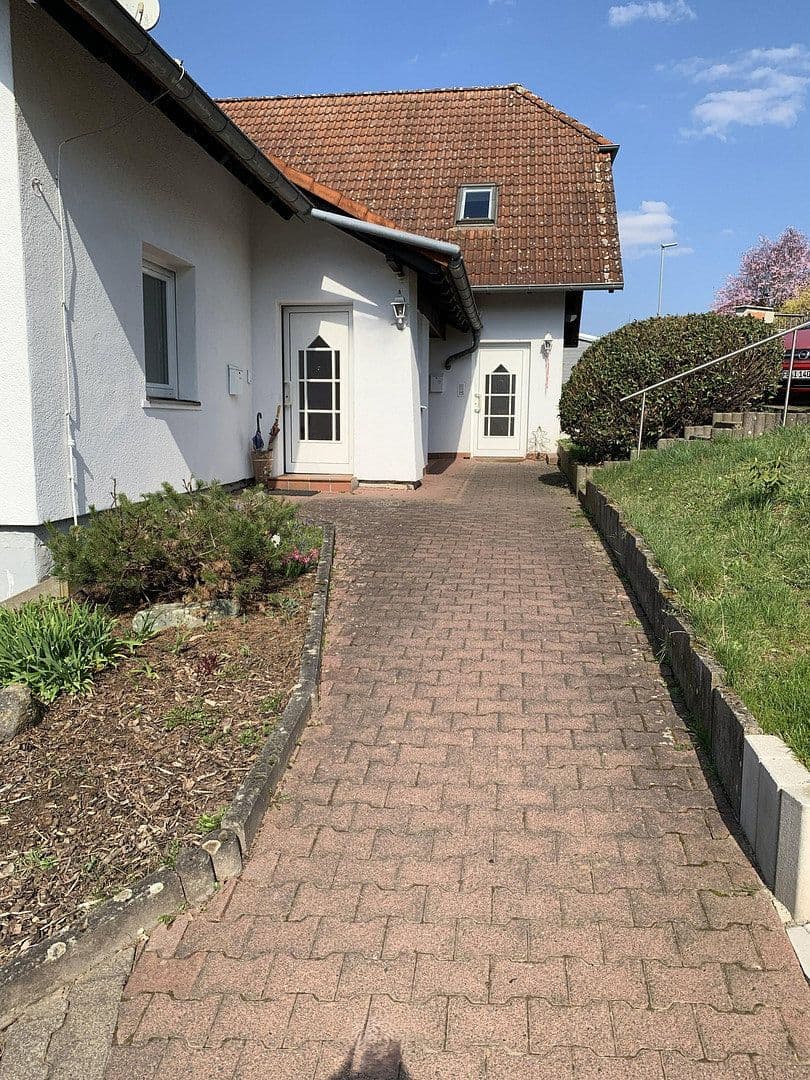 Prodej domu 285 m², pozemek 915 m², Büdingen, Hessen Prodej domu 285 m², pozemek 915 m², Büdingen, Hessen