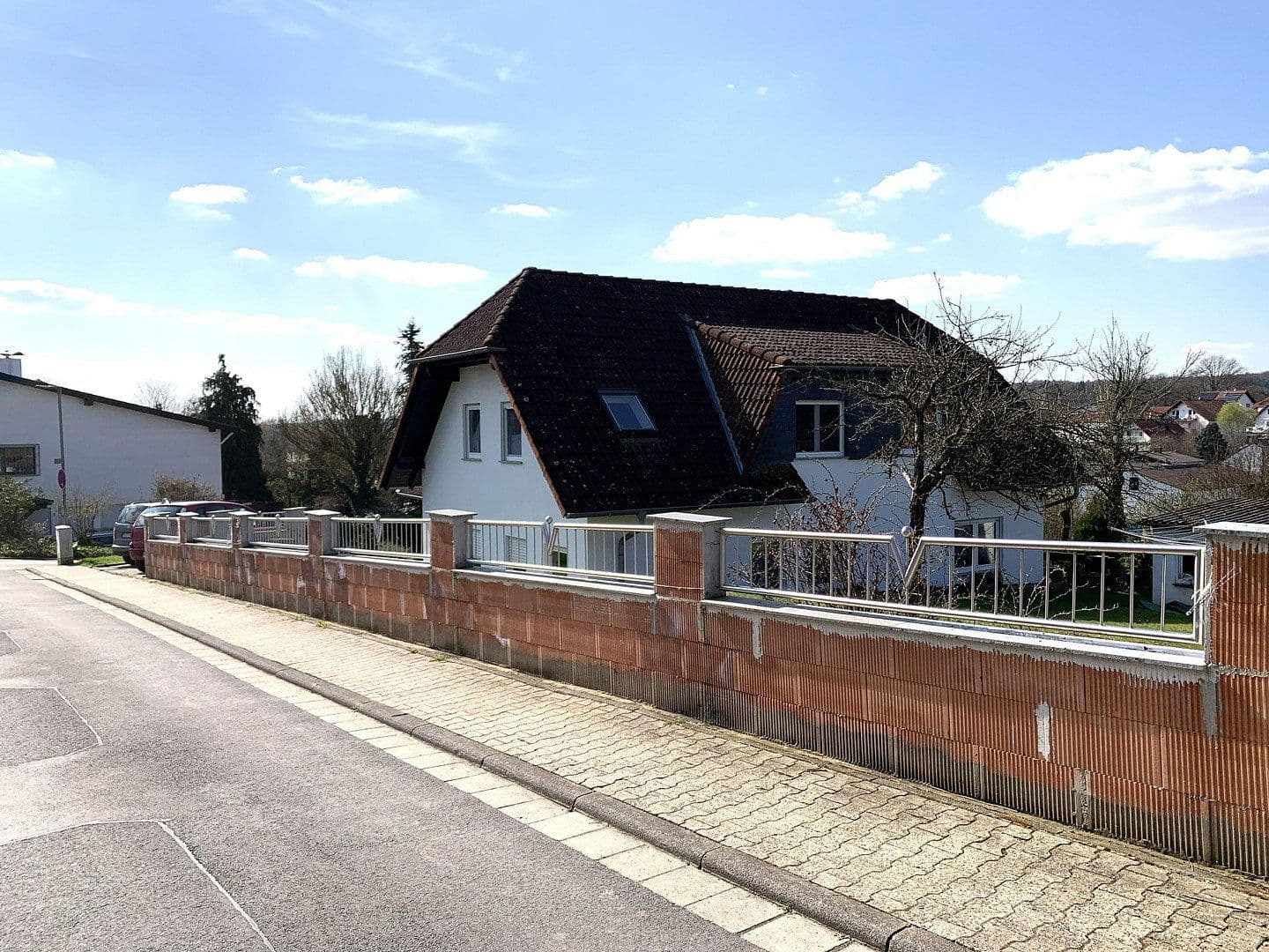 Prodej domu 285 m², pozemek 915 m², Büdingen, Hessen Prodej domu 285 m², pozemek 915 m², Büdingen, Hessen