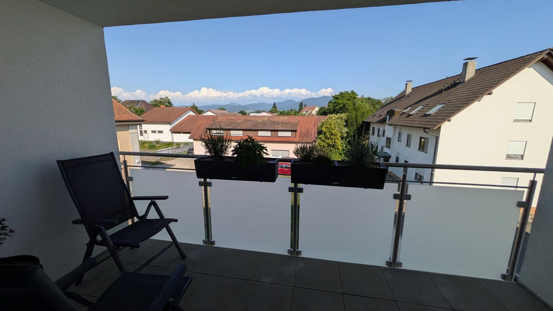 Pronájem bytu 3+1 79 m², Neuenburg am Rhein, Bádensko-Württembersko Pronájem bytu 3+1 79 m², Neuenburg am Rhein, Bádensko-Württembersko