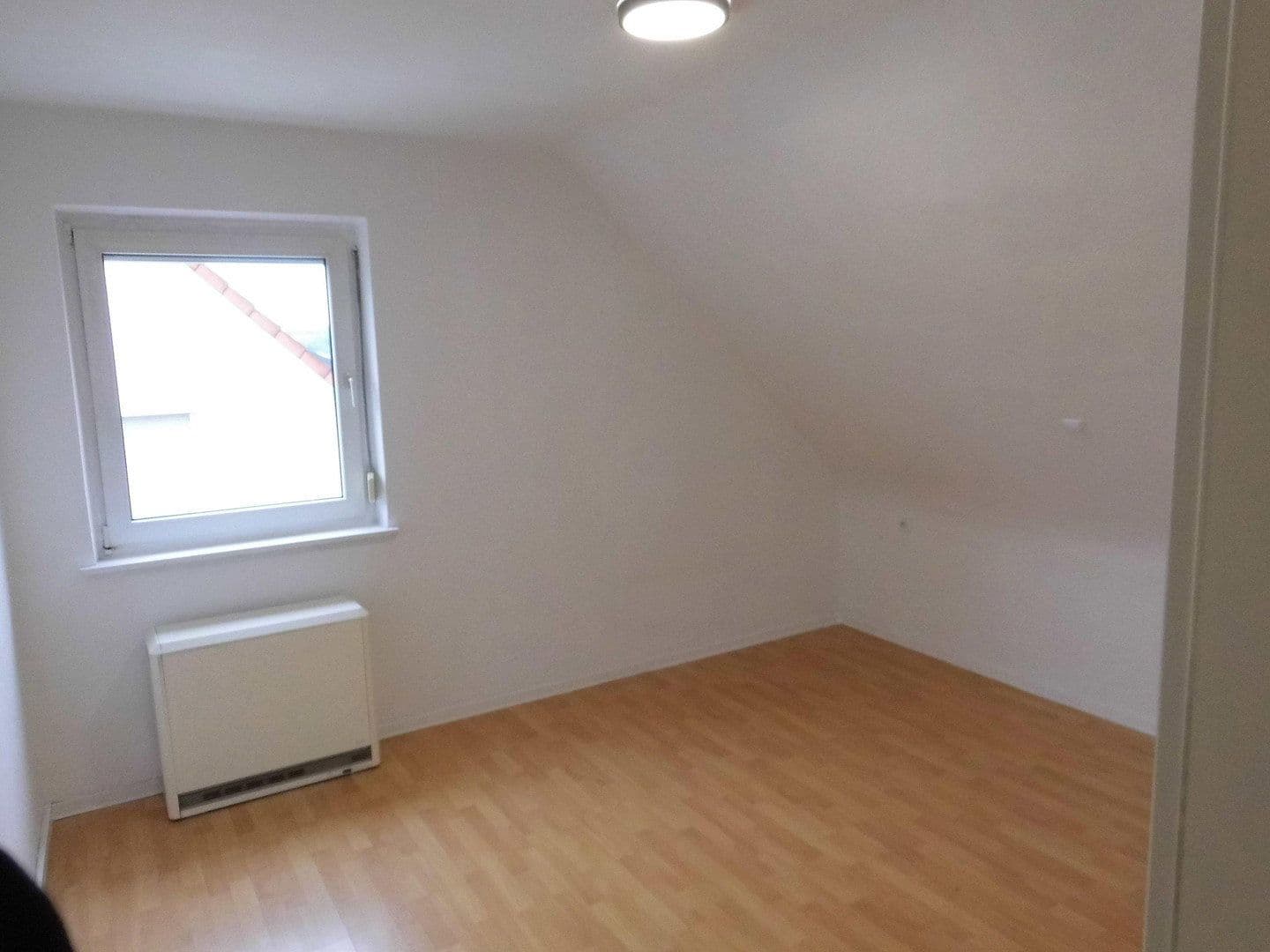 Prodej domu 442 m², pozemek 582 m², Stuttgart, Bádensko-Württembersko Prodej domu 442 m², pozemek 582 m², Stuttgart, Bádensko-Württembersko