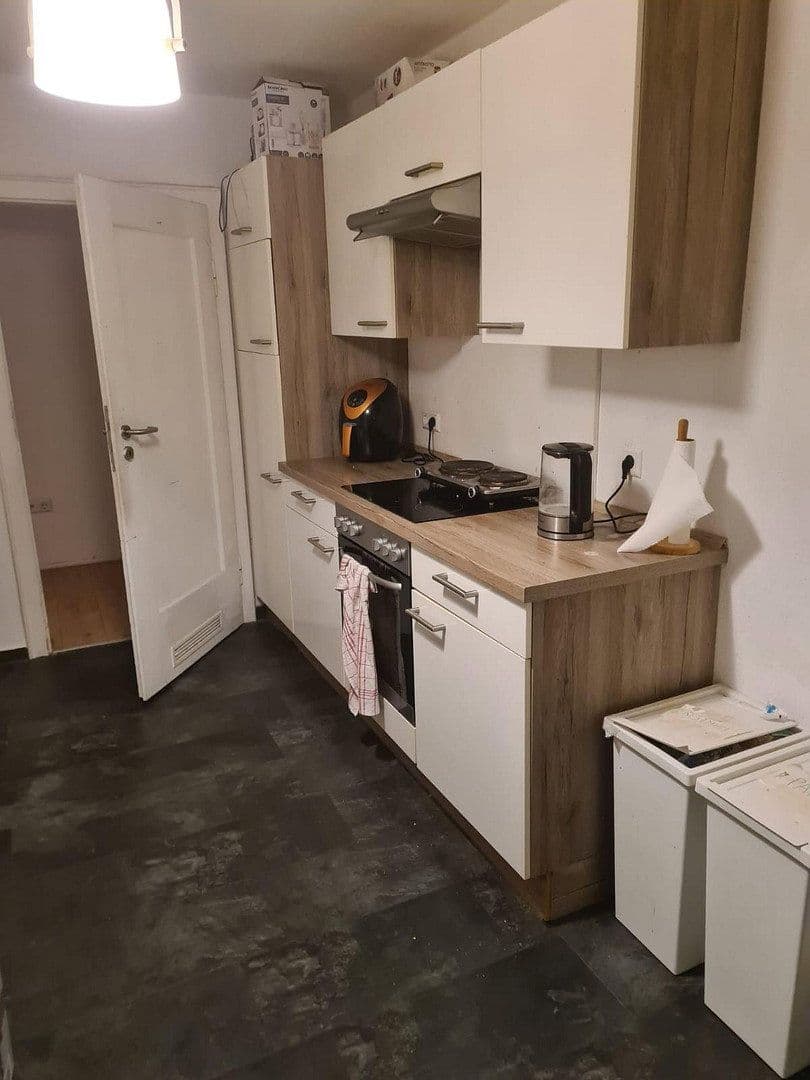 Prodej bytu 4+1 80 m², Rheinhäuserstraße 85, Mannheim, Bádensko-Württembersko Prodej bytu 4+1 80 m², Rheinhäuserstraße 85, Mannheim, Bádensko-Württembersko