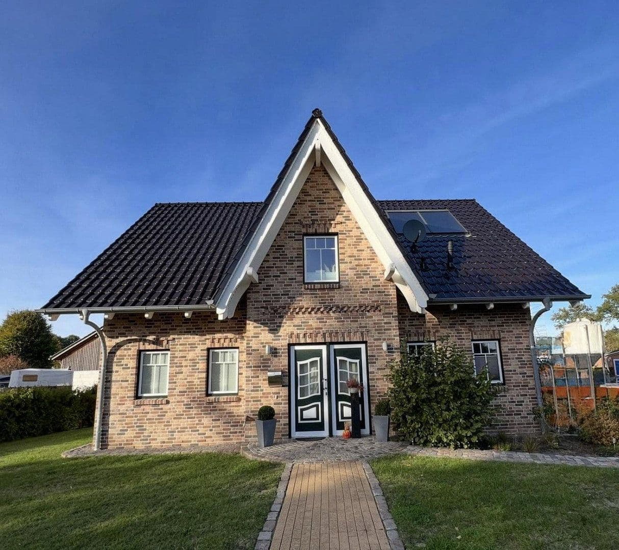 Pronájem domu 145 m², pozemek 700 m², Hasenkrug, Šlesvicko-Holštýnsko Pronájem domu 145 m², pozemek 700 m², Hasenkrug, Šlesvicko-Holštýnsko