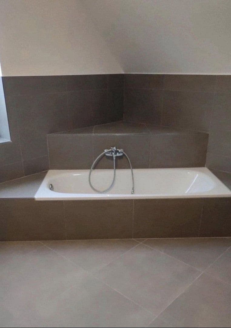 Pronájem domu 145 m², pozemek 700 m², Hasenkrug, Šlesvicko-Holštýnsko Pronájem domu 145 m², pozemek 700 m², Hasenkrug, Šlesvicko-Holštýnsko