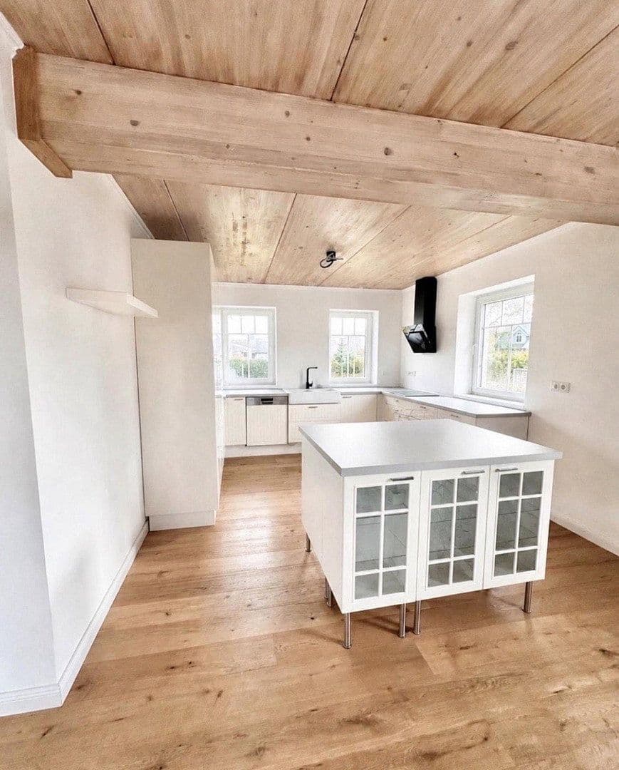 Pronájem domu 145 m², pozemek 700 m², Hasenkrug, Šlesvicko-Holštýnsko Pronájem domu 145 m², pozemek 700 m², Hasenkrug, Šlesvicko-Holštýnsko