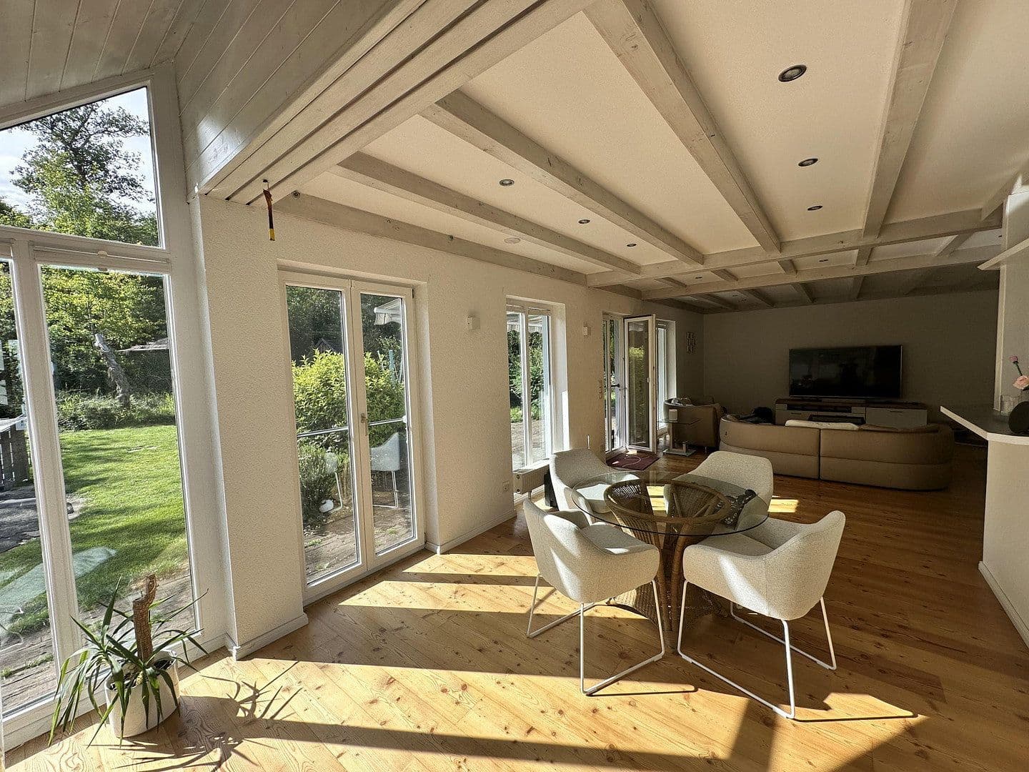 Prodej domu 230 m², pozemek 1.355 m², Hilgertshausen-Tandern, Bavorsko Prodej domu 230 m², pozemek 1.355 m², Hilgertshausen-Tandern, Bavorsko
