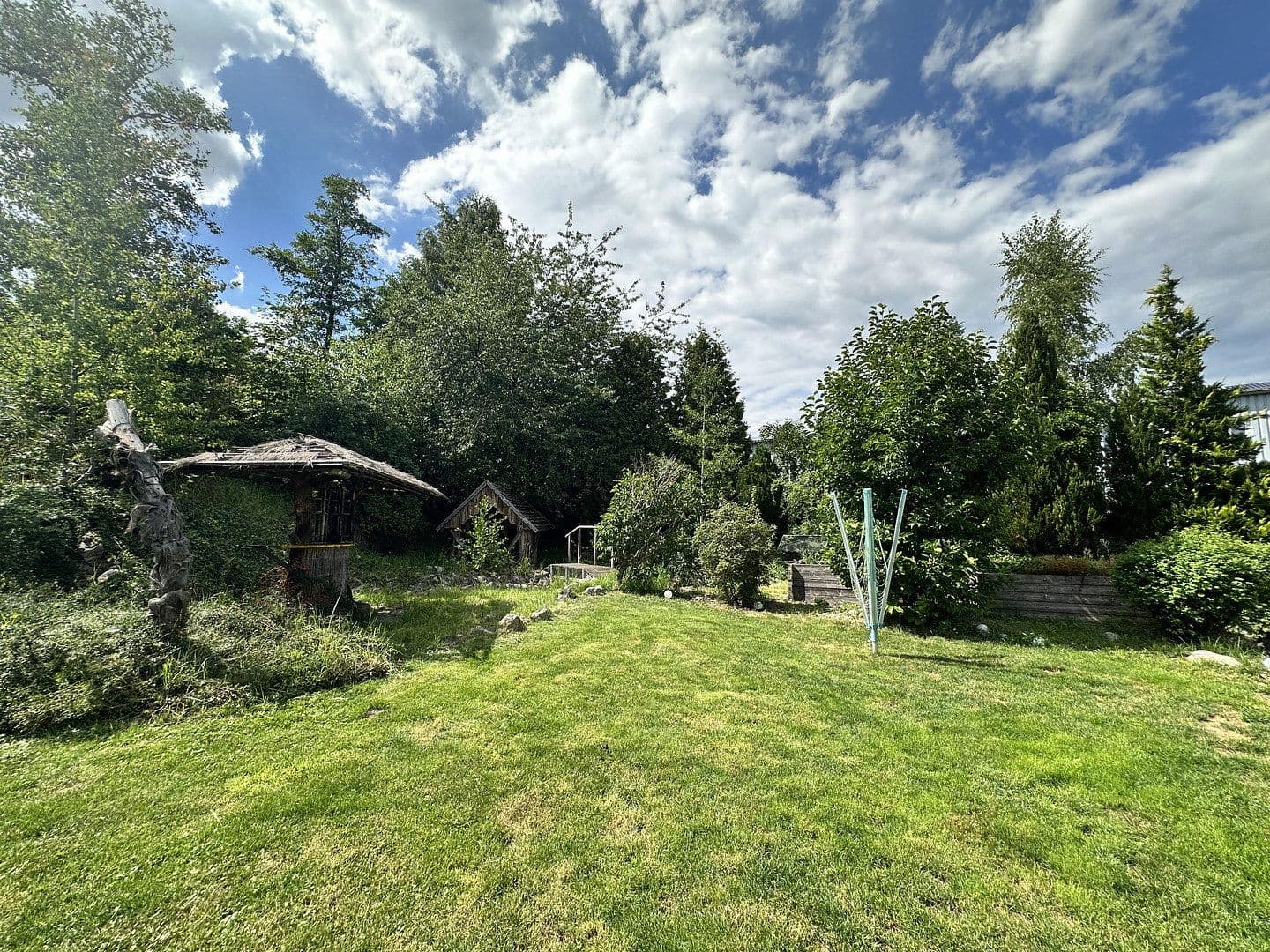 Prodej domu 230 m², pozemek 1.355 m², Hilgertshausen-Tandern, Bavorsko Prodej domu 230 m², pozemek 1.355 m², Hilgertshausen-Tandern, Bavorsko