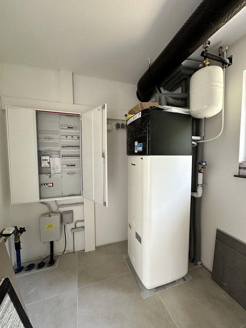 Prodej domu 187 m², pozemek 1.250 m², Rees, Severní Porýní-Vestfálsko Prodej domu 187 m², pozemek 1.250 m², Rees, Severní Porýní-Vestfálsko