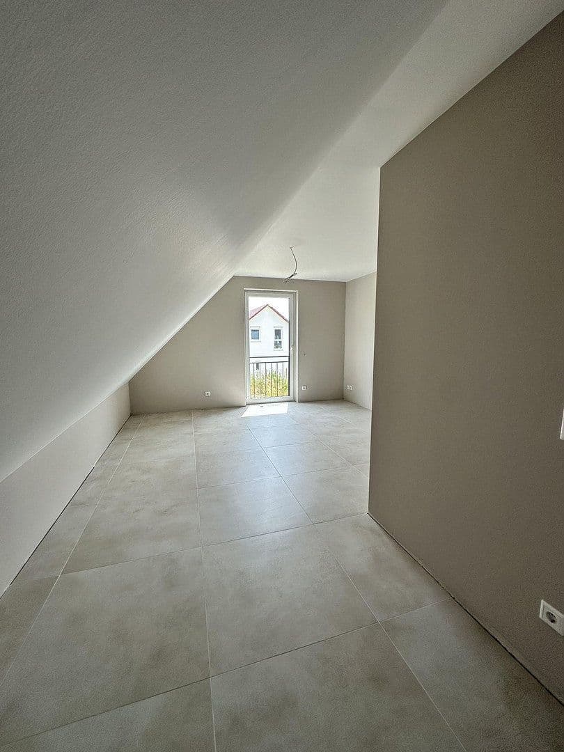 Prodej domu 187 m², pozemek 1.250 m², Rees, Severní Porýní-Vestfálsko Prodej domu 187 m², pozemek 1.250 m², Rees, Severní Porýní-Vestfálsko
