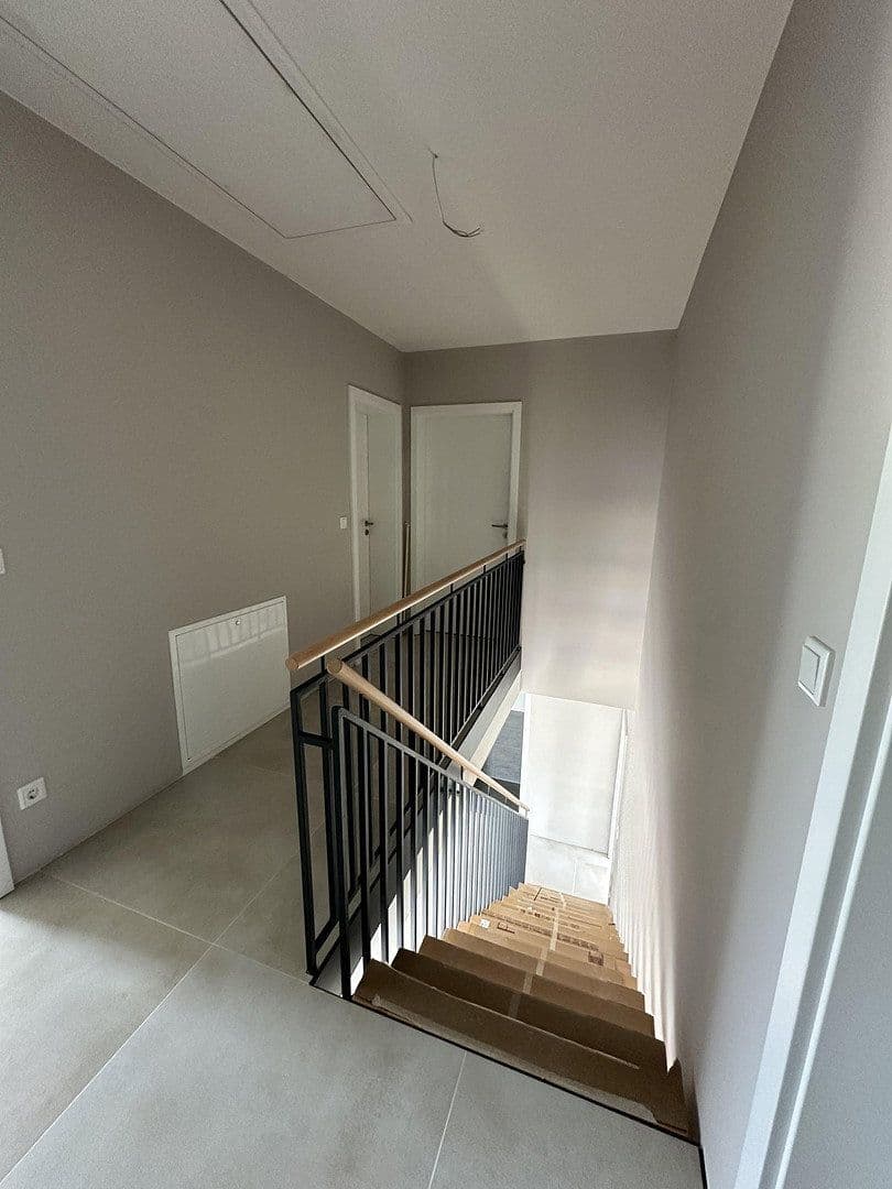 Prodej domu 187 m², pozemek 1.250 m², Rees, Severní Porýní-Vestfálsko Prodej domu 187 m², pozemek 1.250 m², Rees, Severní Porýní-Vestfálsko