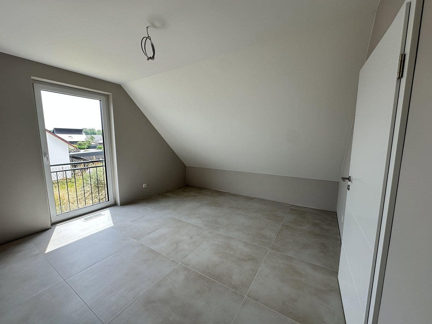 Prodej domu 187 m², pozemek 1.250 m², Rees, Severní Porýní-Vestfálsko Prodej domu 187 m², pozemek 1.250 m², Rees, Severní Porýní-Vestfálsko
