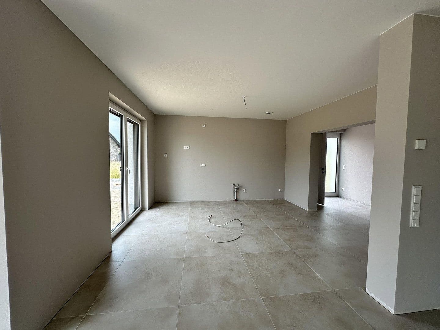 Prodej domu 187 m², pozemek 1.250 m², Rees, Severní Porýní-Vestfálsko Prodej domu 187 m², pozemek 1.250 m², Rees, Severní Porýní-Vestfálsko