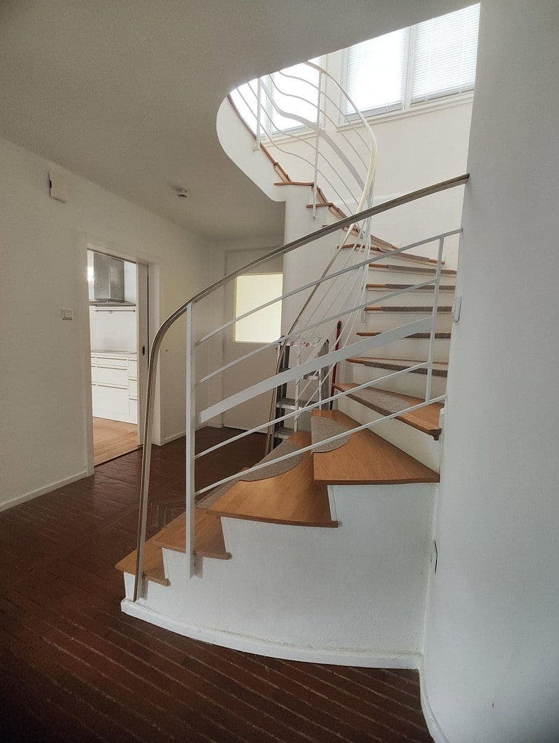 Prodej domu 209 m², pozemek 797 m², Kassel, Hessen Prodej domu 209 m², pozemek 797 m², Kassel, Hessen