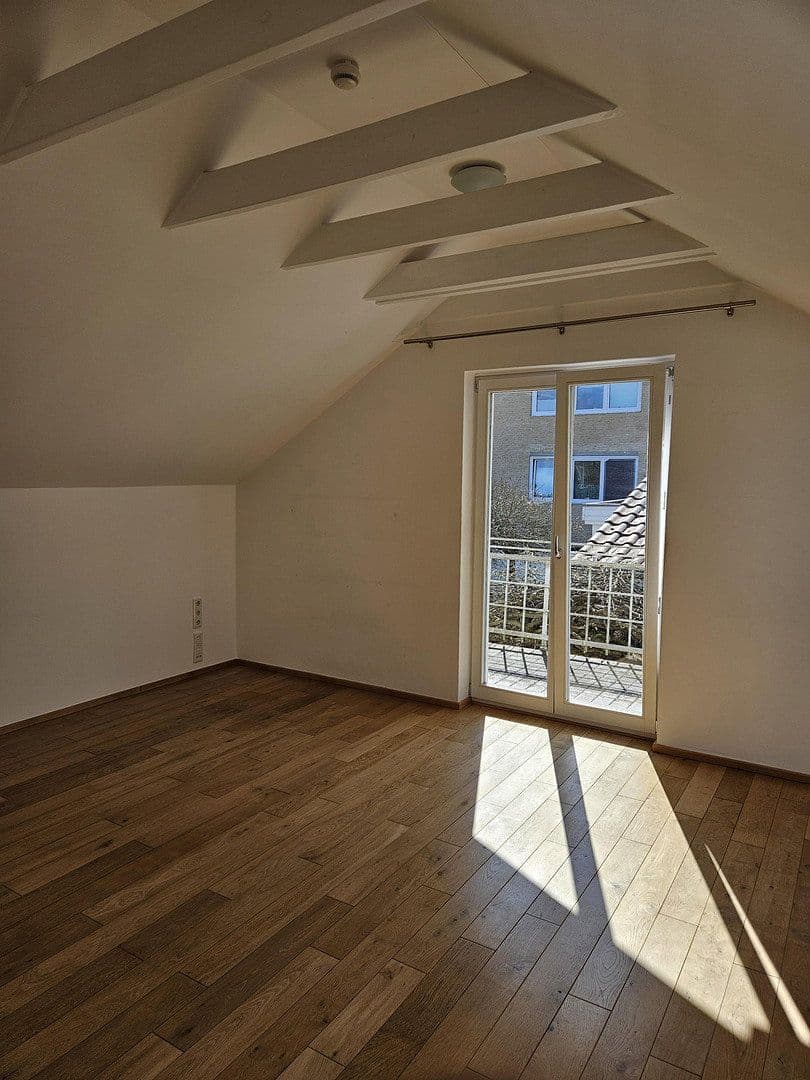 Prodej domu 209 m², pozemek 797 m², Kassel, Hessen Prodej domu 209 m², pozemek 797 m², Kassel, Hessen