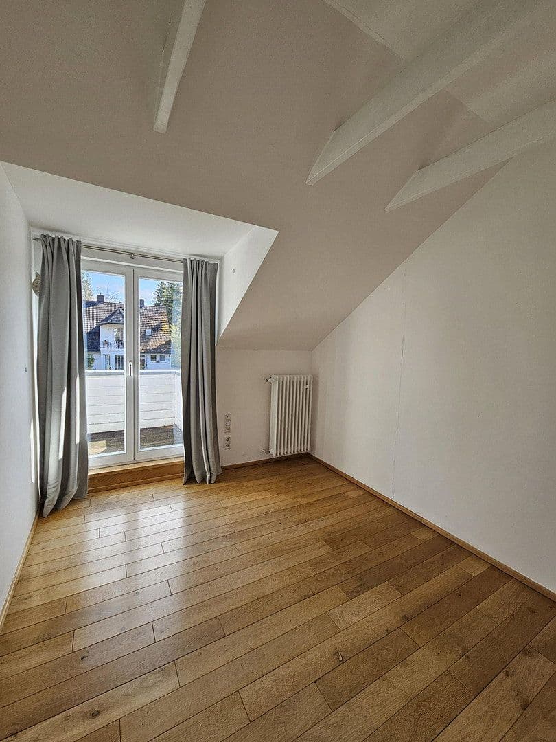 Prodej domu 209 m², pozemek 797 m², Kassel, Hessen Prodej domu 209 m², pozemek 797 m², Kassel, Hessen