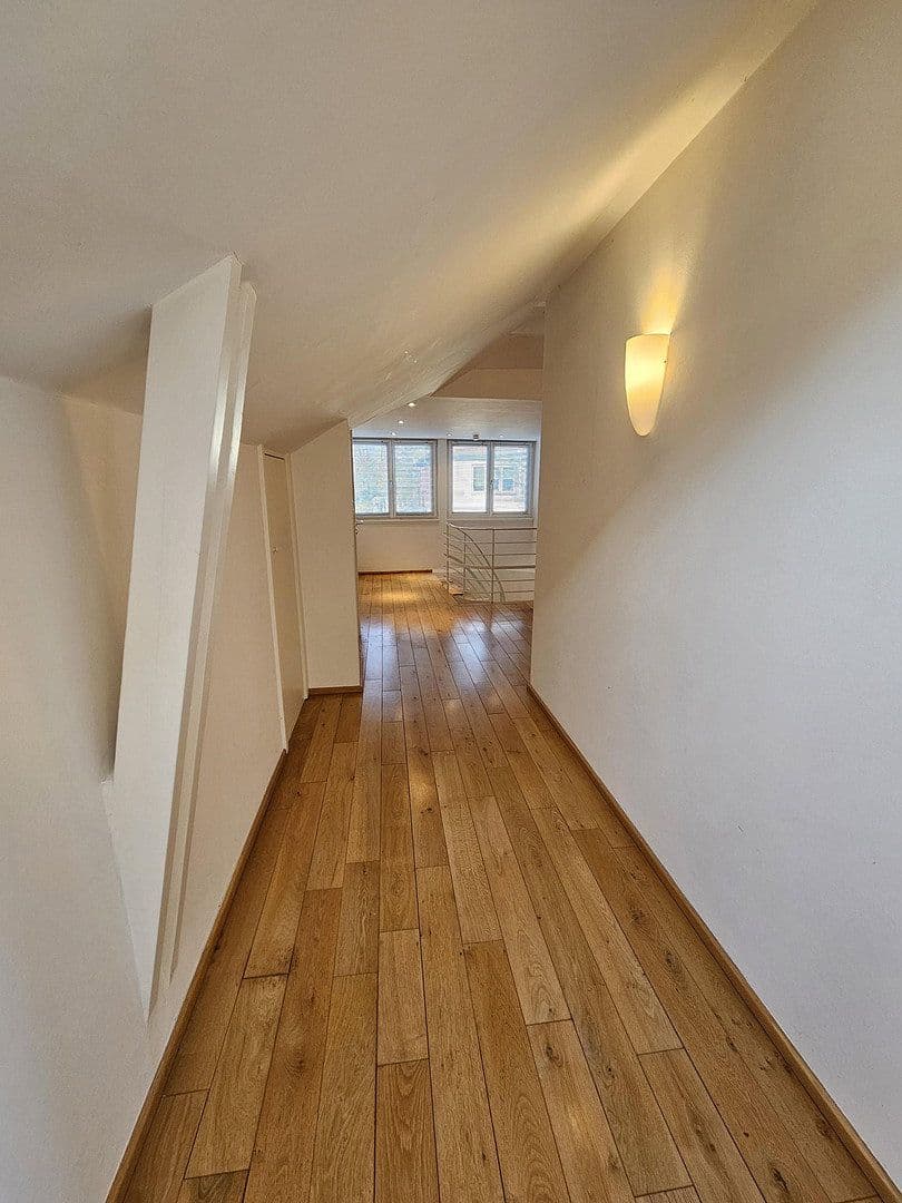 Prodej domu 209 m², pozemek 797 m², Kassel, Hessen Prodej domu 209 m², pozemek 797 m², Kassel, Hessen