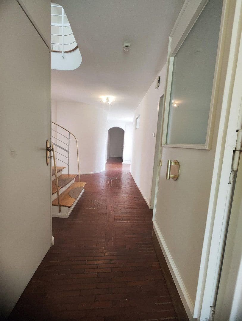 Prodej domu 209 m², pozemek 797 m², Kassel, Hessen Prodej domu 209 m², pozemek 797 m², Kassel, Hessen