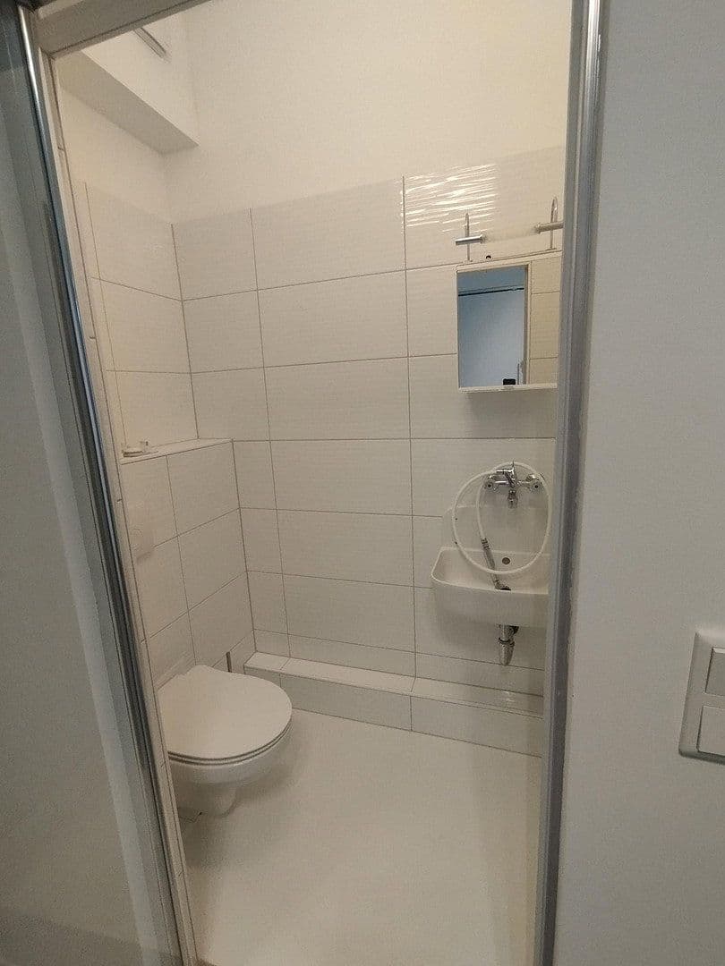 Pronájem bytu 1+1 20 m², Niedenstr. 13, Hilden, Severní Porýní-Vestfálsko Pronájem bytu 1+1 20 m², Niedenstr. 13, Hilden, Severní Porýní-Vestfálsko