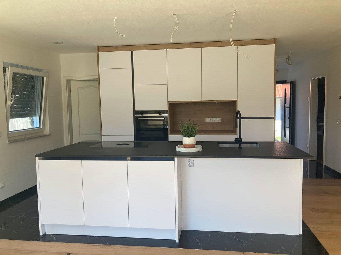 Pronájem domu 157 m², pozemek 400 m², Hurlacher str 28a, Langerringen, Bavorsko Pronájem domu 157 m², pozemek 400 m², Hurlacher str 28a, Langerringen, Bavorsko