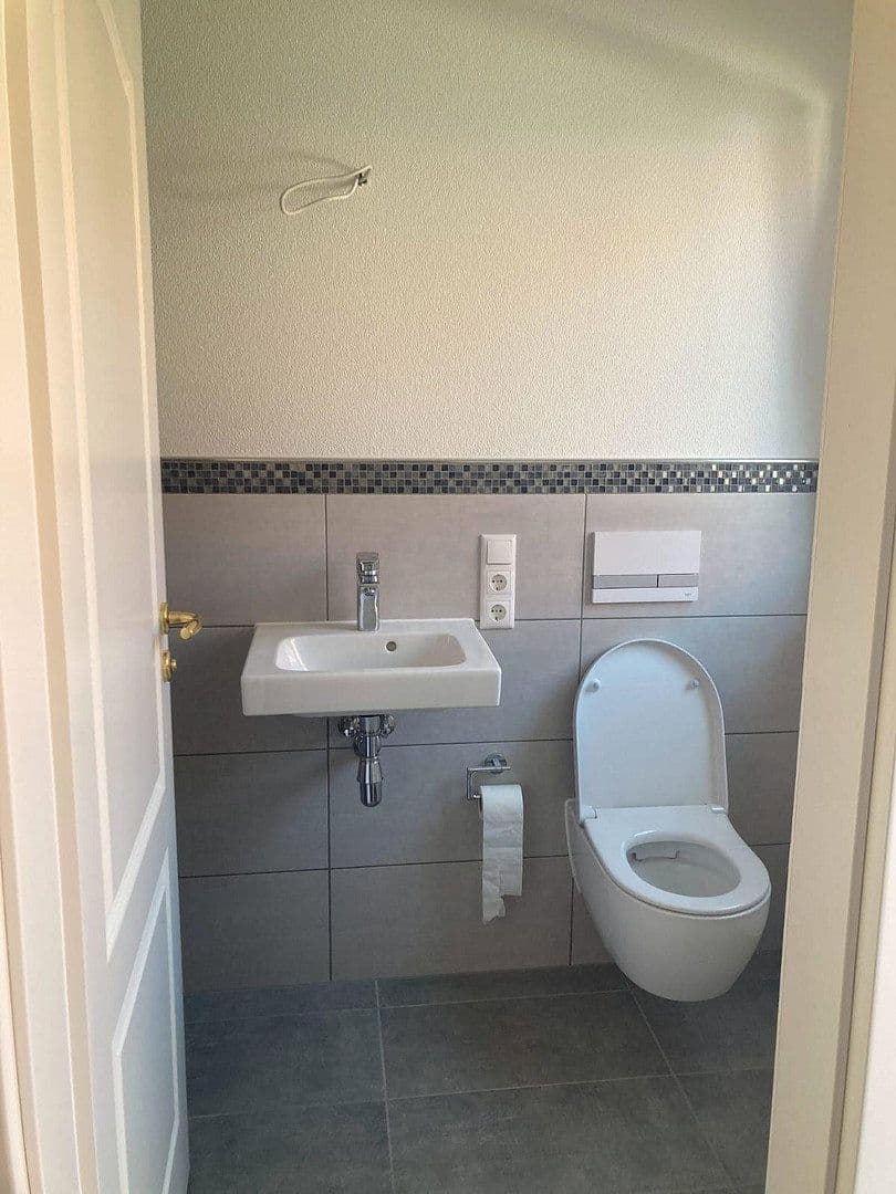Pronájem domu 157 m², pozemek 400 m², Hurlacher str 28a, Langerringen, Bavorsko Pronájem domu 157 m², pozemek 400 m², Hurlacher str 28a, Langerringen, Bavorsko