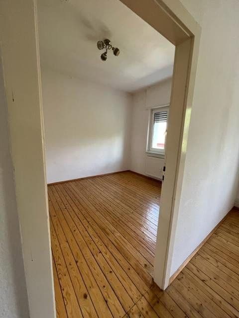 Pronájem bytu 3+1 60 m², Dörrhorststraße 19, Ludwigshafen, Porýní-Falc Pronájem bytu 3+1 60 m², Dörrhorststraße 19, Ludwigshafen, Porýní-Falc