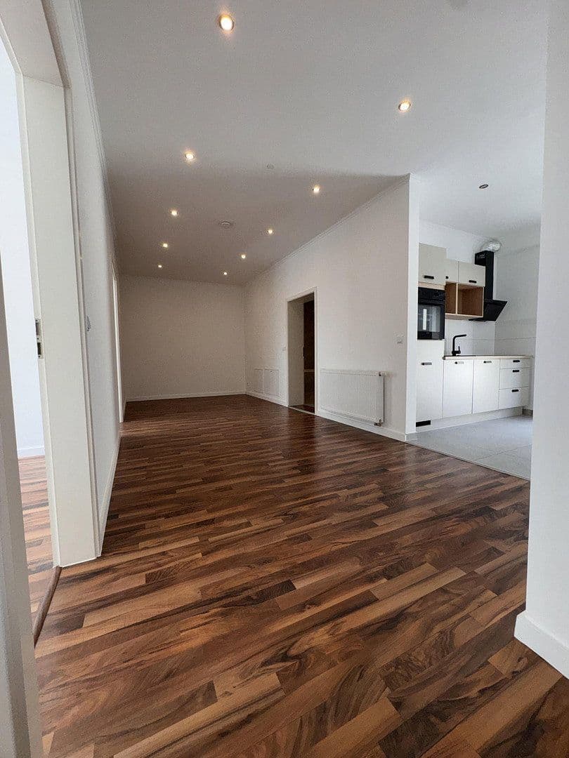 Pronájem bytu 3+1 75 m², Kirchberg 5, Breitenbrunn, Bavorsko Pronájem bytu 3+1 75 m², Kirchberg 5, Breitenbrunn, Bavorsko