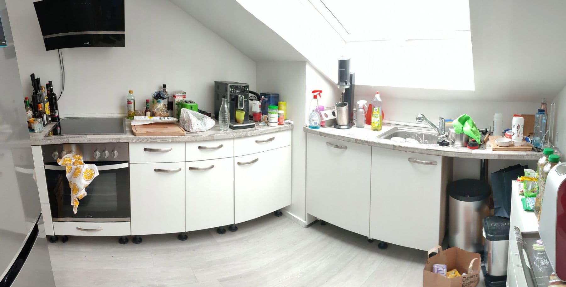 Pronájem bytu 2+1 100 m², Bergstrasse 238, Weinheim, Bádensko-Württembersko Pronájem bytu 2+1 100 m², Bergstrasse 238, Weinheim, Bádensko-Württembersko