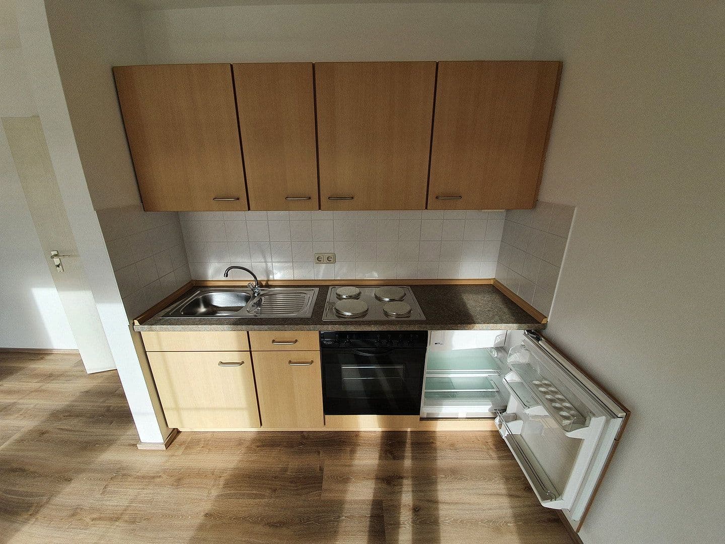 Pronájem bytu 1+1 37 m², Gunzenleestraße 65, Kissing, Bavorsko Pronájem bytu 1+1 37 m², Gunzenleestraße 65, Kissing, Bavorsko
