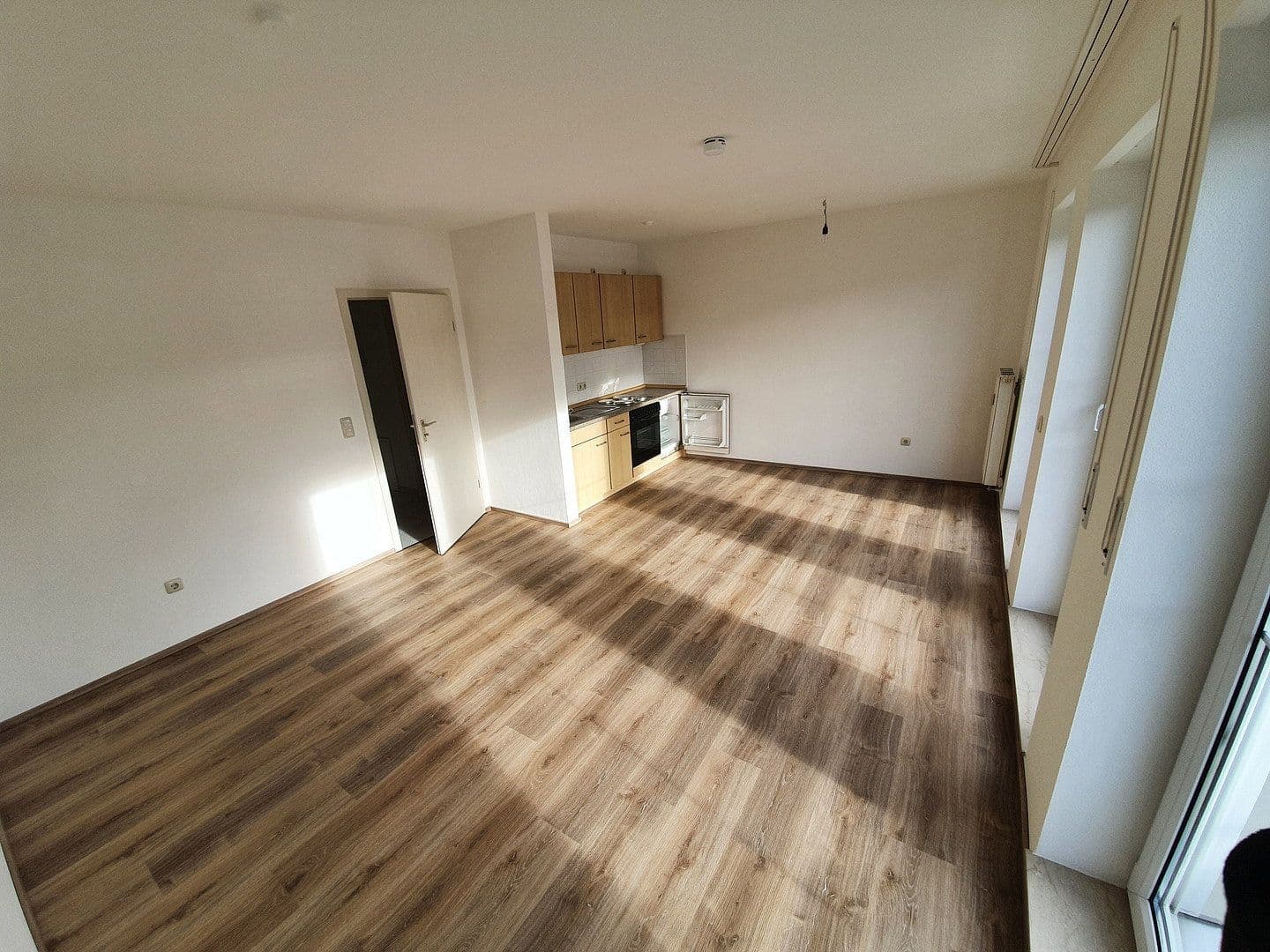 Pronájem bytu 1+1 37 m², Gunzenleestraße 65, Kissing, Bavorsko Pronájem bytu 1+1 37 m², Gunzenleestraße 65, Kissing, Bavorsko