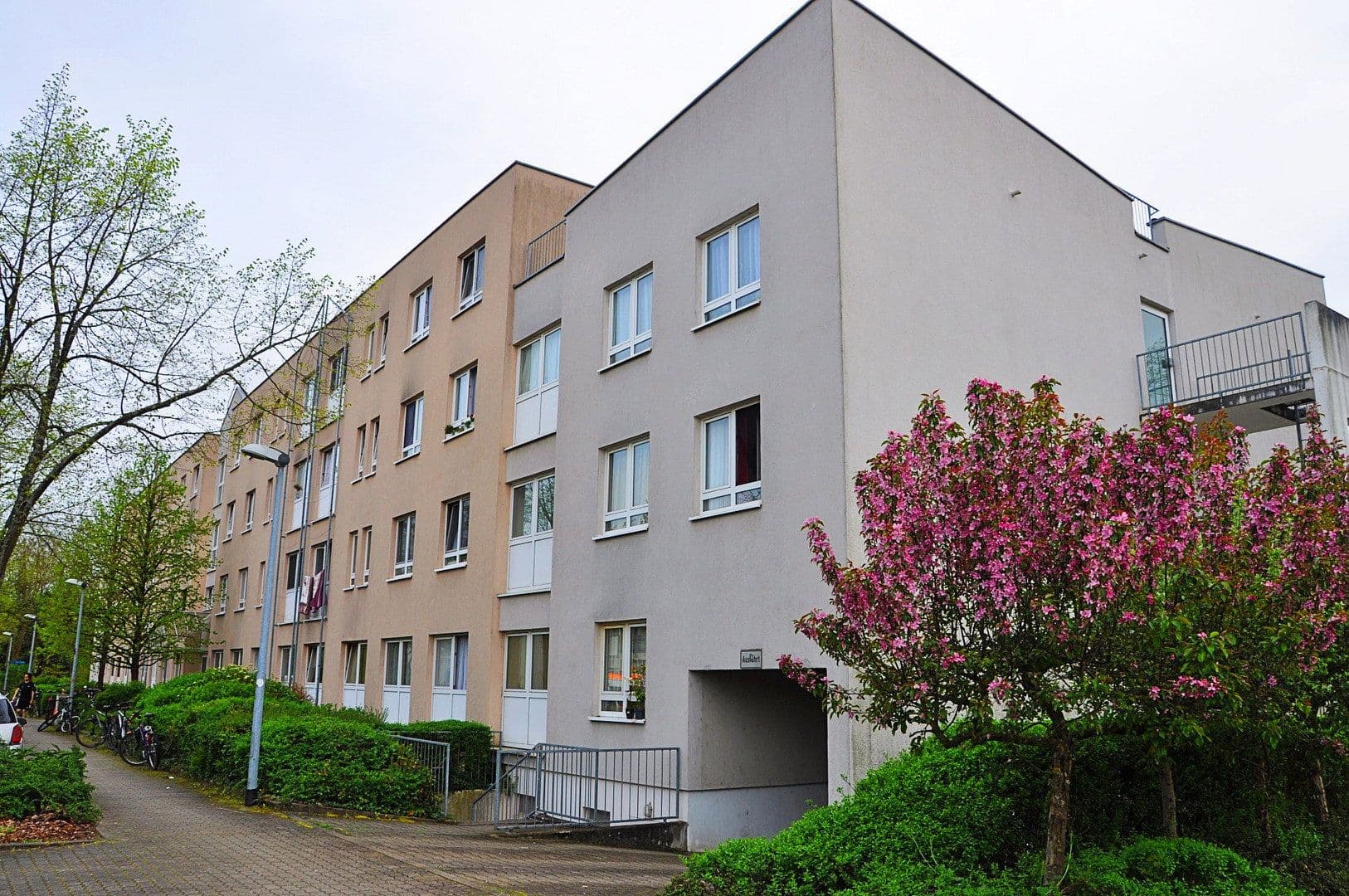 Pronájem bytu 1+1 20 m², An der Vogelhardt 8, Karlsruhe, Bádensko-Württembersko Pronájem bytu 1+1 20 m², An der Vogelhardt 8, Karlsruhe, Bádensko-Württembersko