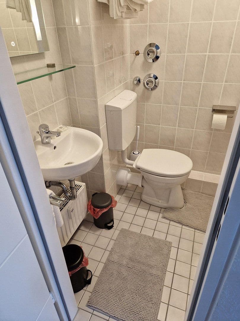 Pronájem bytu 1+1 20 m², An der Vogelhardt 8, Karlsruhe, Bádensko-Württembersko Pronájem bytu 1+1 20 m², An der Vogelhardt 8, Karlsruhe, Bádensko-Württembersko