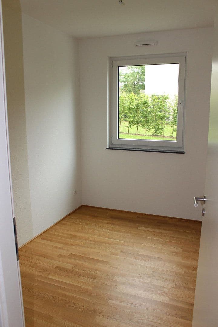 Pronájem bytu 3+1 89 m², Strubbergstraße 48, Frankfurt (Main) - Rödelheim, Hessen Pronájem bytu 3+1 89 m², Strubbergstraße 48, Frankfurt (Main) - Rödelheim, Hessen