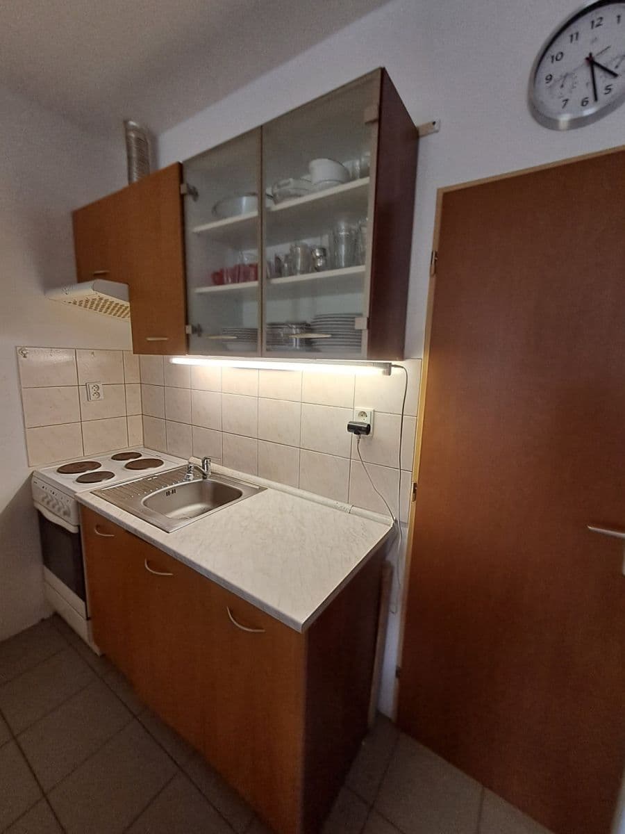 Pronájem bytu 1+kk 40 m², Jihlavská, Okříšky, Kraj Vysočina Pronájem bytu 1+kk 40 m², Jihlavská, Okříšky, Kraj Vysočina