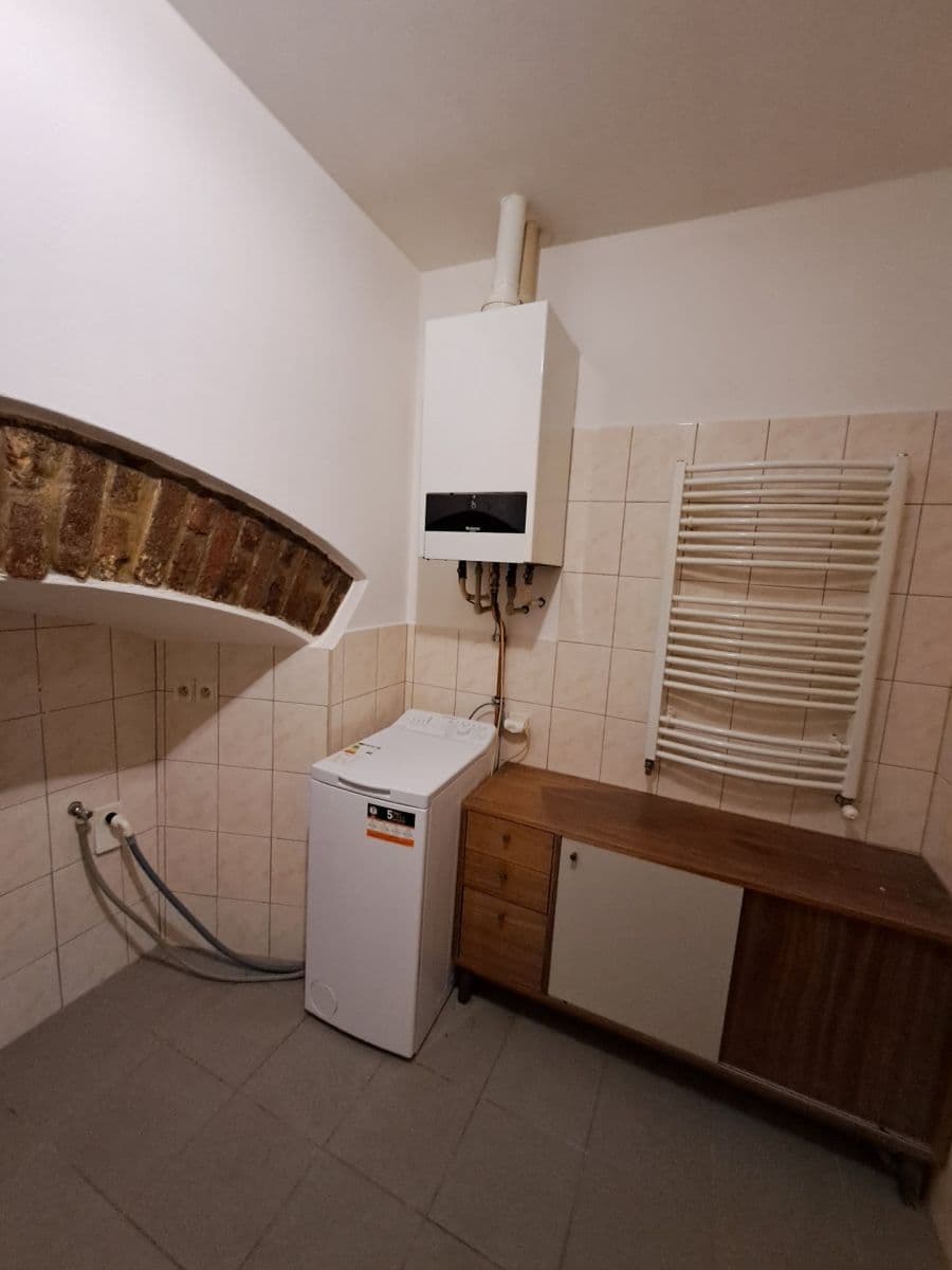 Pronájem bytu 1+kk 40 m², Jihlavská, Okříšky, Kraj Vysočina Pronájem bytu 1+kk 40 m², Jihlavská, Okříšky, Kraj Vysočina