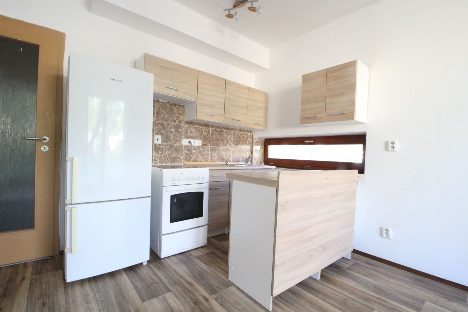 Pronájem bytu 1+kk 42 m², Ohradní, Kamenice, Středočeský kraj Pronájem bytu 1+kk 42 m², Ohradní, Kamenice, Středočeský kraj