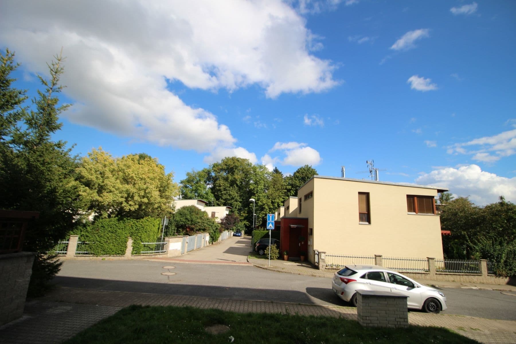 Pronájem bytu 1+kk 42 m², Ohradní, Kamenice, Středočeský kraj Pronájem bytu 1+kk 42 m², Ohradní, Kamenice, Středočeský kraj