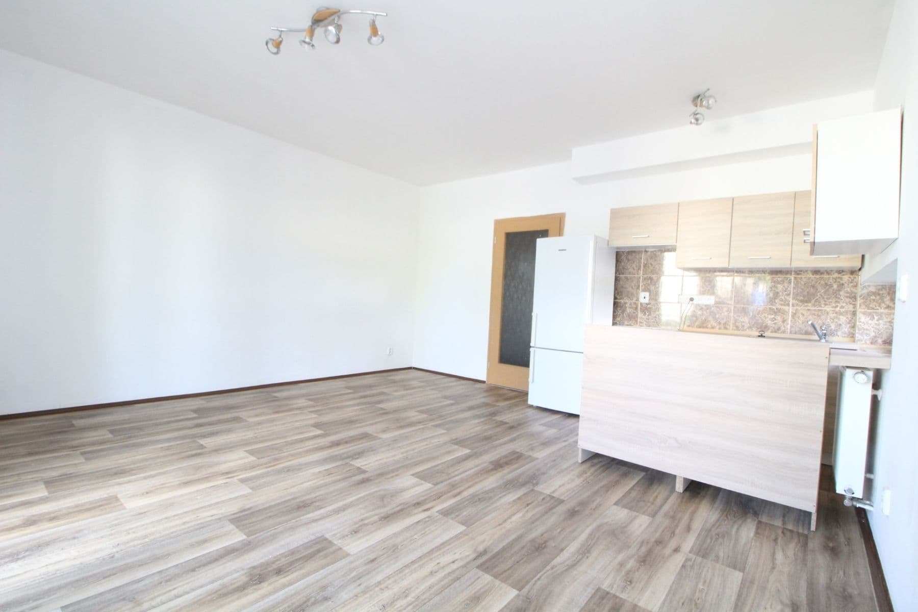Pronájem bytu 1+kk 42 m², Ohradní, Kamenice, Středočeský kraj Pronájem bytu 1+kk 42 m², Ohradní, Kamenice, Středočeský kraj